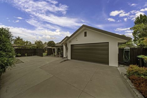 Photo of property in 11 Baltic Place, Northwood, Christchurch, 8051