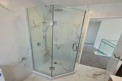 Photo of property in 76c Chartwell Avenue, Glenfield, Auckland, 0629