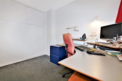 Photo of property in 4 Claremont Grove, Mount Victoria, Wellington, 6011