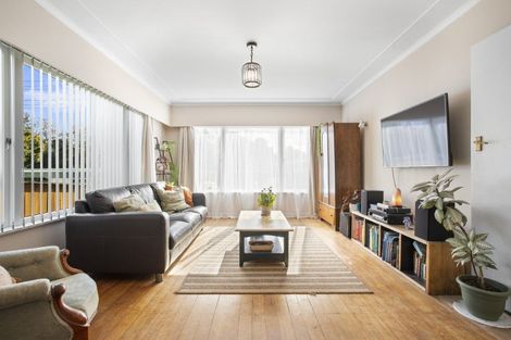 Photo of property in 200 Henderson Valley Road, Henderson, Auckland, 0612