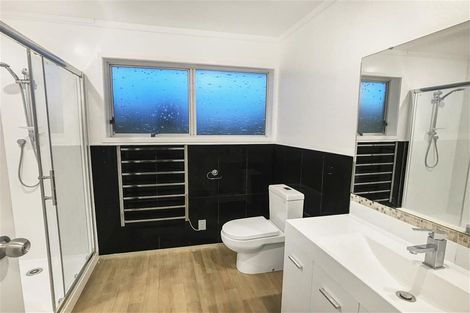 Photo of property in 54 Meadway, Sunnyhills, Auckland, 2010