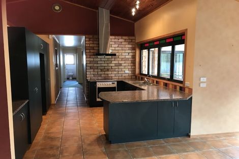 Photo of property in 4 Vela Place, Clarks Beach, 2122