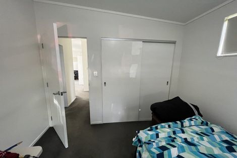 Photo of property in 8 Oreil Avenue, West Harbour, Auckland, 0618