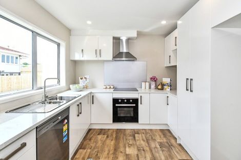 Photo of property in 4/70 Clevedon Road, Papakura, 2110