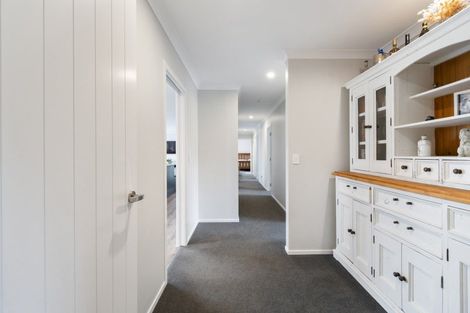 Photo of property in 6 Sterling Lane, Rongotea, 4473