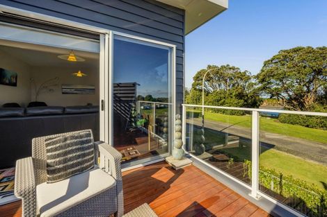 Photo of property in 22 Halse Place, Opunake, 4616