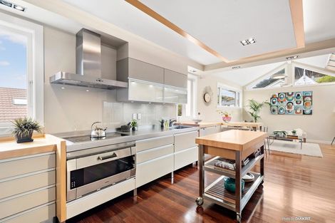 Photo of property in 20 Burnham Street, Seatoun, Wellington, 6022