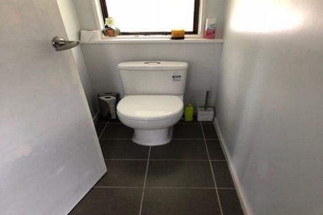 Photo of property in 2/15 Flavia Close, Torbay, Auckland, 0630