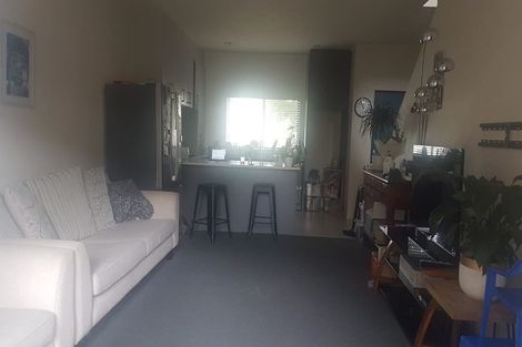 Photo of property in 5 Albizia Avenue, Henderson, Auckland, 0612