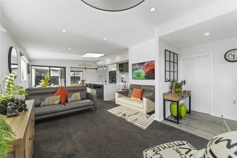 Photo of property in 1 Fraer Street, Cromwell, 9310