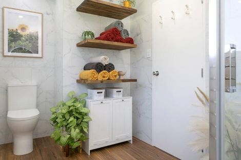 Photo of property in 76 Richmond Avenue, Richmond Heights, Taupo, 3330