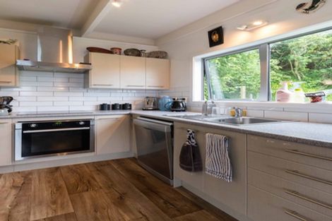 Photo of property in 2/194 Barnard Street, Wadestown, Wellington, 6012