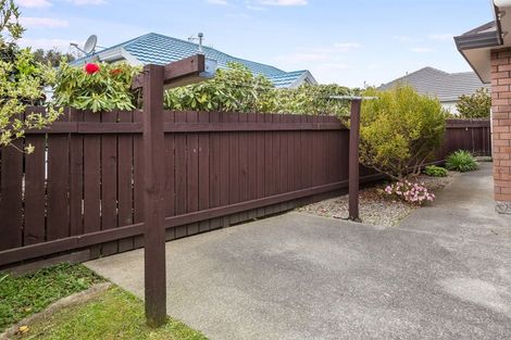 Photo of property in 60 Oxford Street, Tawa, Wellington, 5028