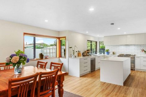 Photo of property in 13 Shanaway Close, Halswell, Christchurch, 8025