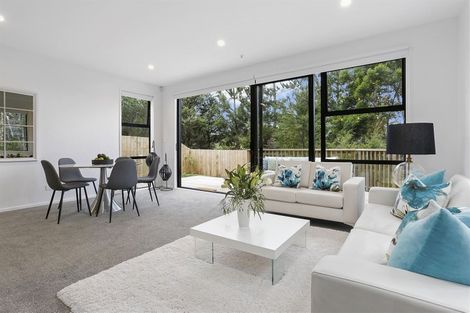 Photo of property in 4/15d Verran Road, Birkenhead, Auckland, 0626