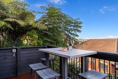 Photo of property in 86 Crestview Place, Browns Bay, Auckland, 0630