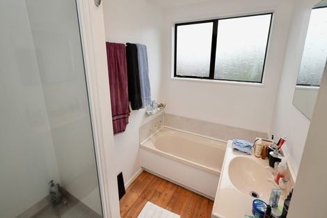 Photo of property in 8 Bevan Place, Cloverlea, Palmerston North, 4412