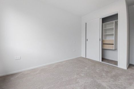 Photo of property in 29b Dawnhaven Drive, Te Atatu Peninsula, Auckland, 0610