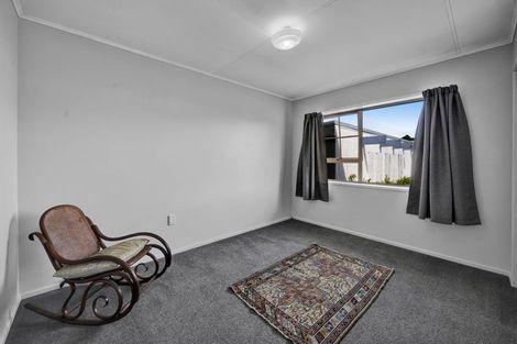 Photo of property in 15 Kauri Street, Inglewood, 4330