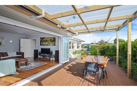 Photo of property in 16b Campbell Street, Waiuku, 2123