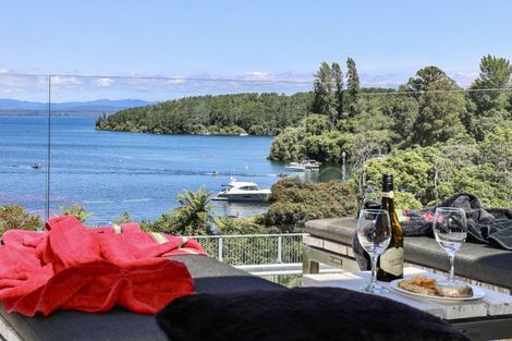 Photo of property in 1/852 Wily Terrace, Acacia Bay, Taupo, 3330