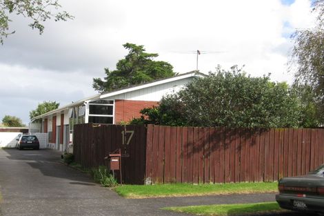 Photo of property in 2/17 Poinsettia Place, Henderson, Auckland, 0610