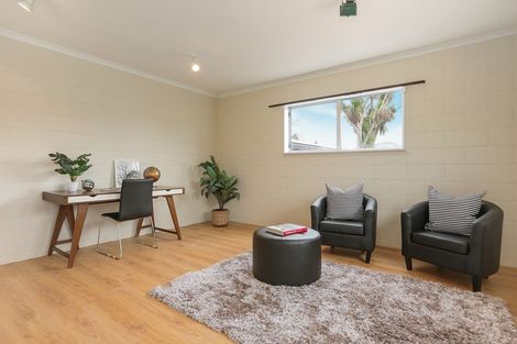 Photo of property in 17 Beckenham Street, Sydenham, Christchurch, 8023