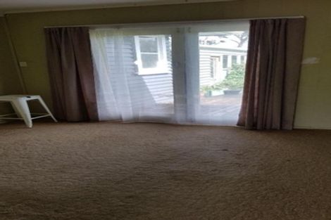 Photo of property in 6 Hadfield Street, Beach Haven, Auckland, 0626