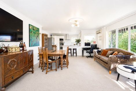 Photo of property in 2 Fern Grove, Taradale, Napier, 4112