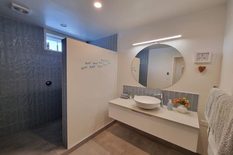 Photo of property in 66 Harbour View Road, Point Wells, Warkworth, 0986