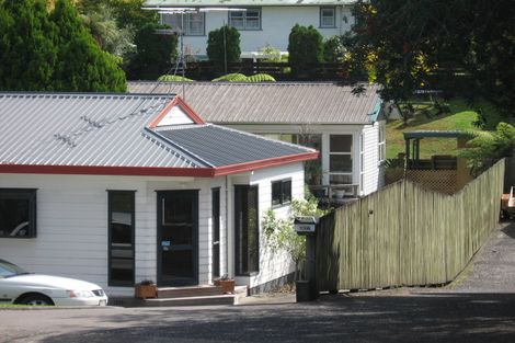 Photo of property in 19a Atkinson Road, Titirangi, Auckland, 0604