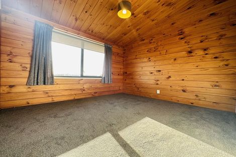 Photo of property in 11a Pendene Place, Forrest Hill, Auckland, 0620