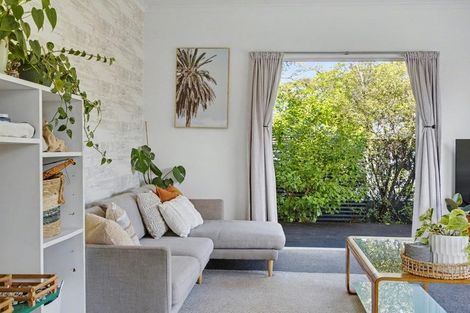 Photo of property in 52 Brougham Street, Westport, 7825