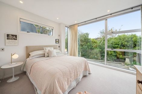 Photo of property in 22a Seaview Road, Paremata, Porirua, 5024
