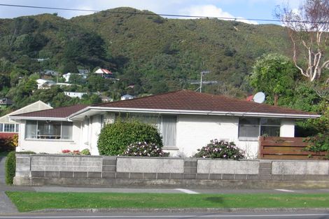 Photo of property in 322b Waiwhetu Road, Fairfield, Lower Hutt, 5011