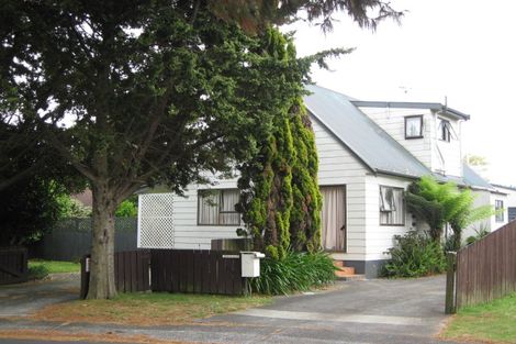 Photo of property in 14 Sharivari Place, Conifer Grove, Takanini, 2112