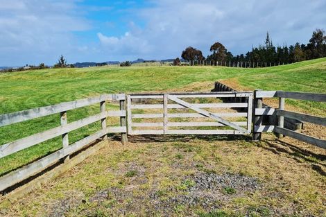 Photo of property in 10a Higham Road, South Head, 0874