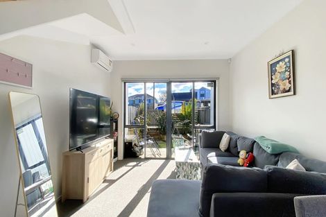 Photo of property in 29b Wharf Road, Te Atatu Peninsula, Auckland, 0610