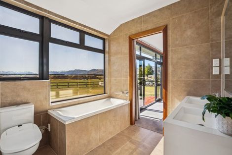 Photo of property in 182 Stevenson Road, Wanaka, 9382