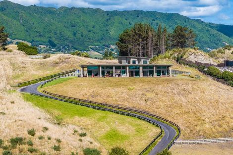 Photo of property in 187 Peka Peka Road, Peka Peka, Waikanae, 5391
