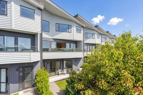 Photo of property in 6 Moki Place, Long Bay, Auckland, 0630
