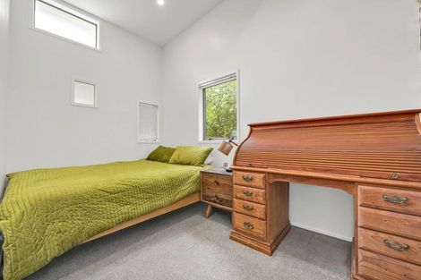 Photo of property in 11 Opou Road, Titirangi, Auckland, 0604