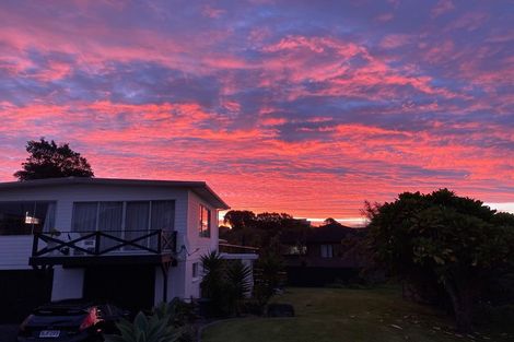 Photo of property in 4 Shearer Drive, Oakura, 4314