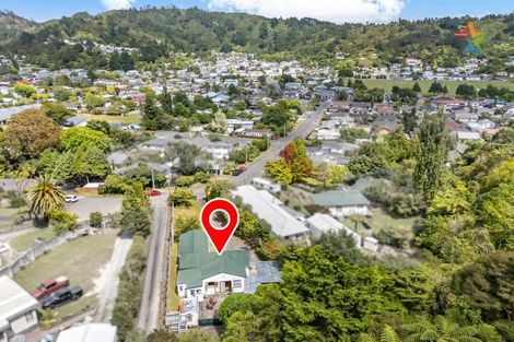 Photo of property in 21 Kennedy Grove, Stokes Valley, Lower Hutt, 5019