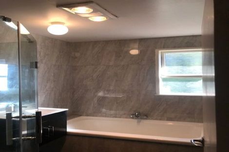 Photo of property in 53 Neal Avenue, Glenfield, Auckland, 0629