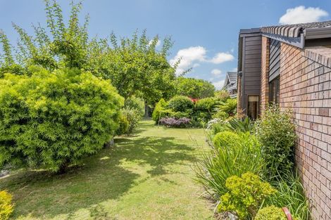 Photo of property in 1 Manu Grove, Waikanae, 5036