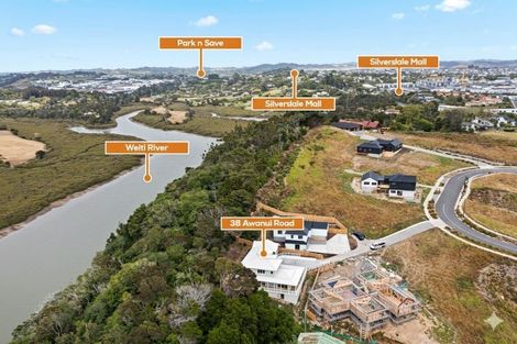 Photo of property in 38 Awanui Road, Red Beach, 0932