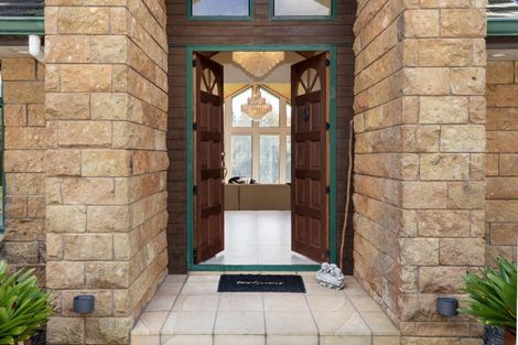 Photo of property in 384 Clifton Road, Whitford, Howick, 2571