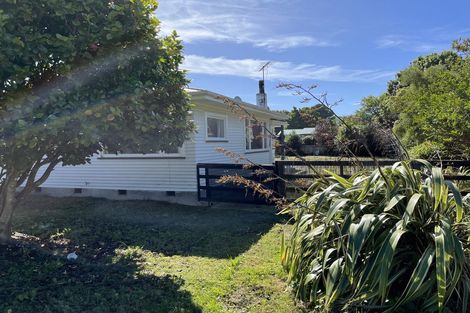 Photo of property in 52 Reading Street, Greytown, 5712