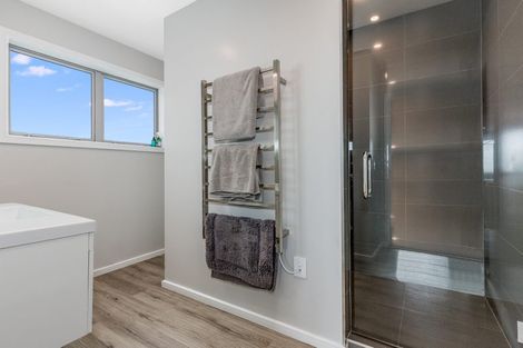 Photo of property in 105 Endeavour Drive, Whitby, Porirua, 5024